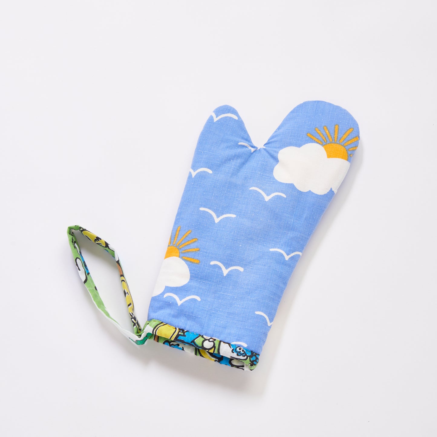 Sunny Skies Oven Mitt